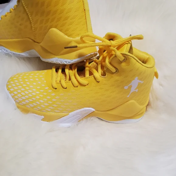 Basketball Sneakers NWOT - Picture 3 of 5